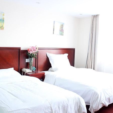 Greentree Inn Suzhou Railway Station North Square Haobainian Wedding Dress City Express Hotel Exterior photo