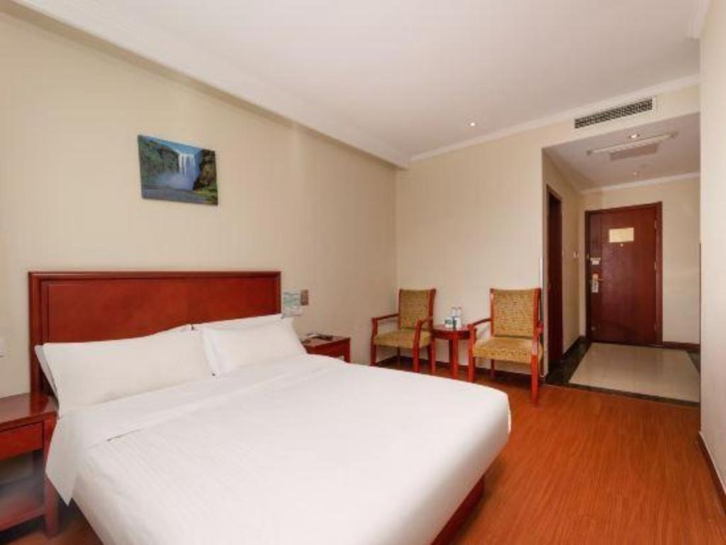 Greentree Inn Suzhou Railway Station North Square Haobainian Wedding Dress City Express Hotel Exterior photo