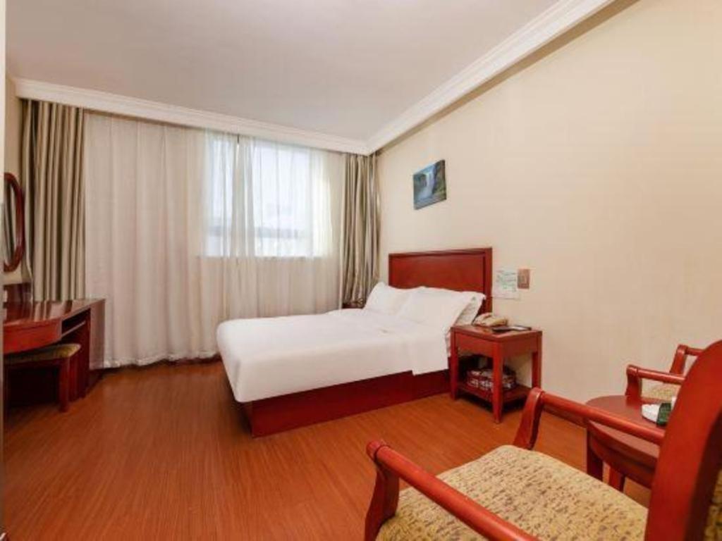 Greentree Inn Suzhou Railway Station North Square Haobainian Wedding Dress City Express Hotel Exterior photo