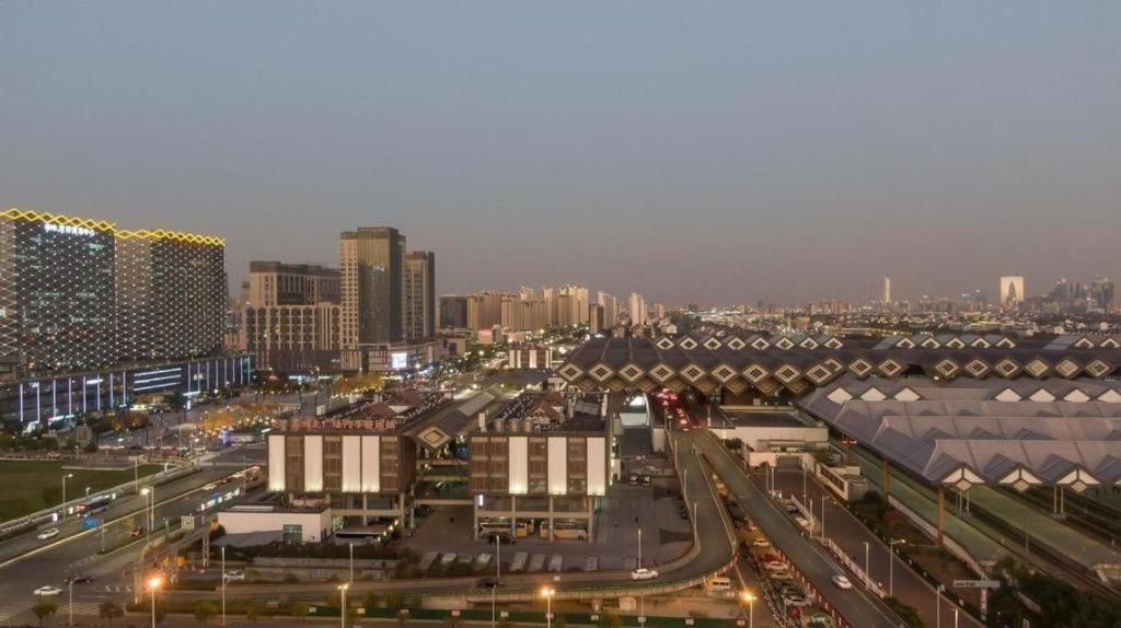 Greentree Inn Suzhou Railway Station North Square Haobainian Wedding Dress City Express Hotel Exterior photo