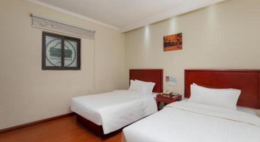 Greentree Inn Suzhou Railway Station North Square Haobainian Wedding Dress City Express Hotel Exterior photo