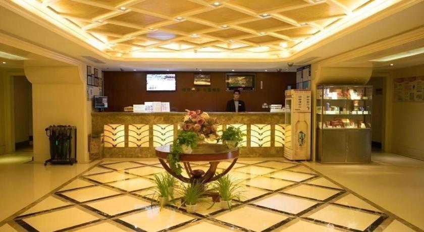 Greentree Inn Suzhou Railway Station North Square Haobainian Wedding Dress City Express Hotel Exterior photo