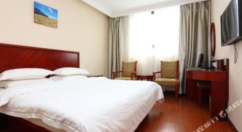 Greentree Inn Suzhou Railway Station North Square Haobainian Wedding Dress City Express Hotel Exterior photo